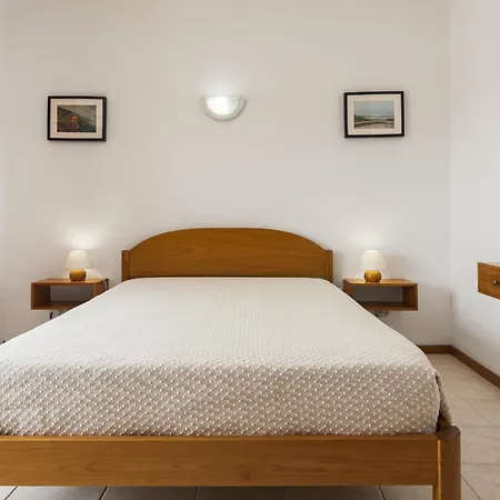 De Santa Eulalia Ii - אלבופיירה